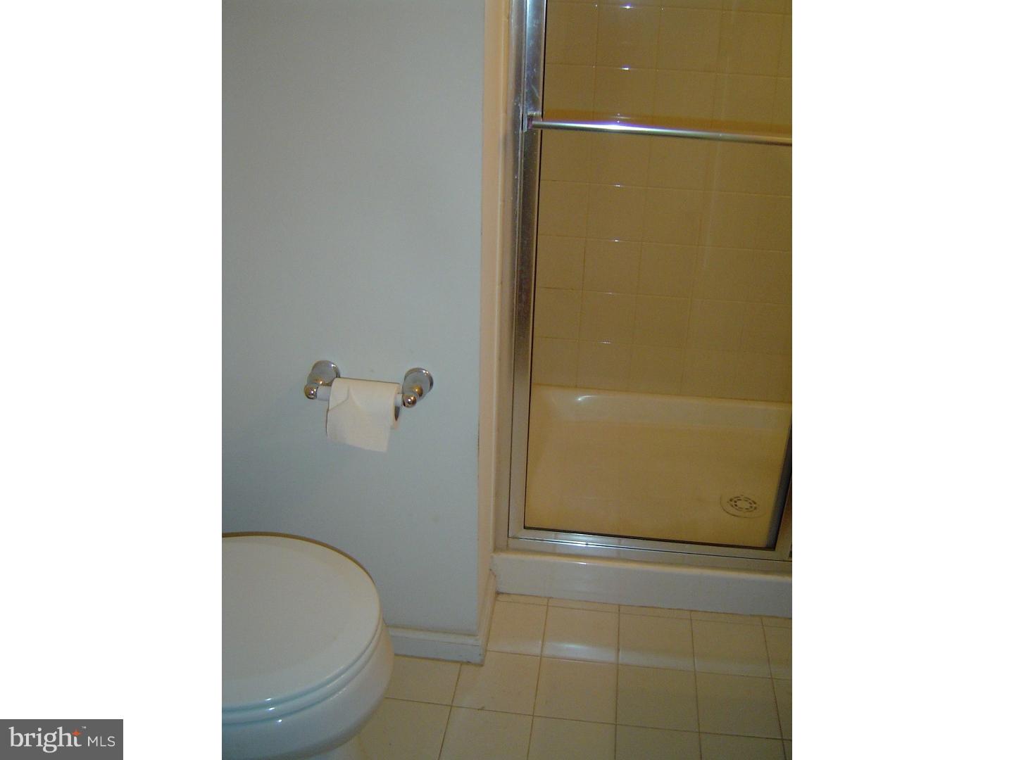 2152 Webster Street Philadelphia, PA 19146 - Photo 15 of 25 Bathroom