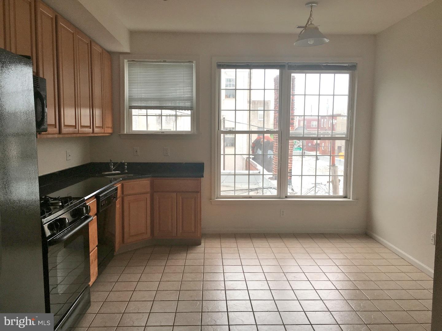 2152 Webster Street Philadelphia, PA 19146 - Photo 4 of 25 Kitchen