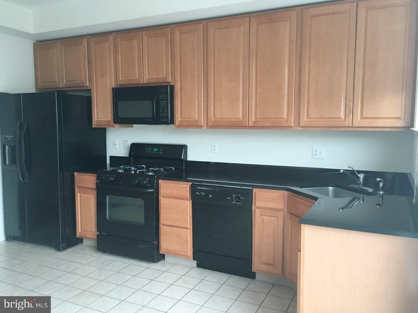 2152 Webster Street Philadelphia, PA 19146 - Photo 5 of 25 Kitchen