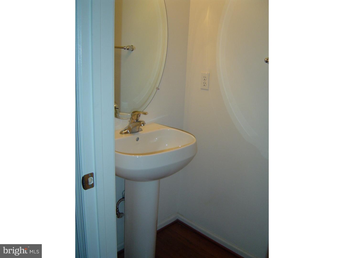 2152 Webster Street Philadelphia, PA 19146 - Photo 9 of 25 Half Bath