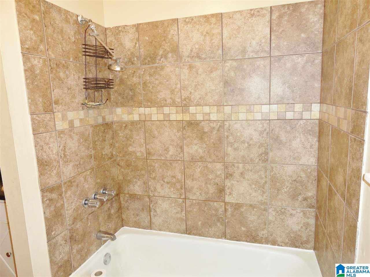940 Longview Circle Adamsville, AL 35005 - Photo 10 of 27
