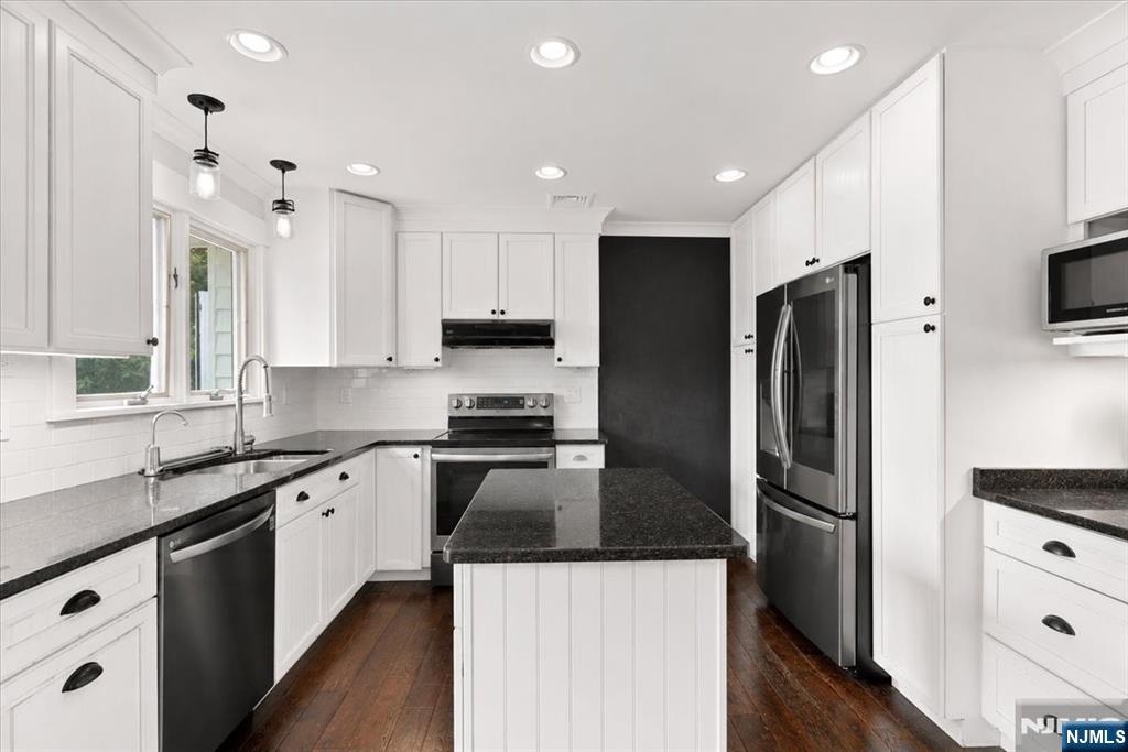 19 Somerville Road West Milford, NJ 07421 - Photo 22 of 50