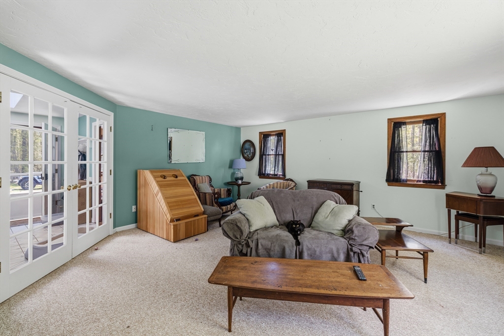 106 South Meadow Road Carver, MA 02330 - Photo 12 of 21