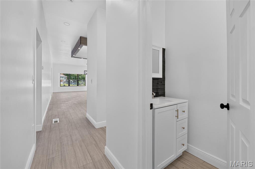 701 Reed Avenue St. Louis, MO 63125 - Photo 21 of 43 Gallery Image 21