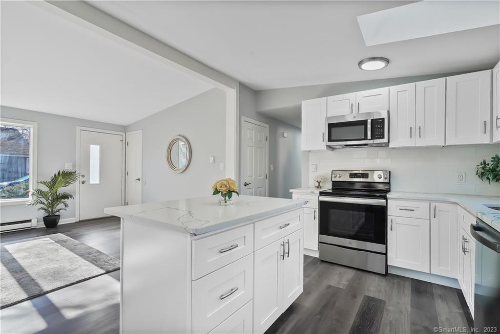 24 Oakview Circle, Westport, CT 06880 Compass