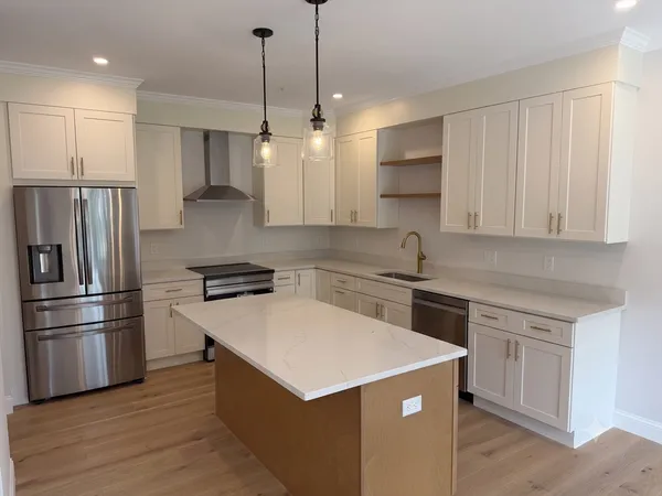 $3,750 | 21 Whitman Circle, Unit 21, Bellingham, MA 02019