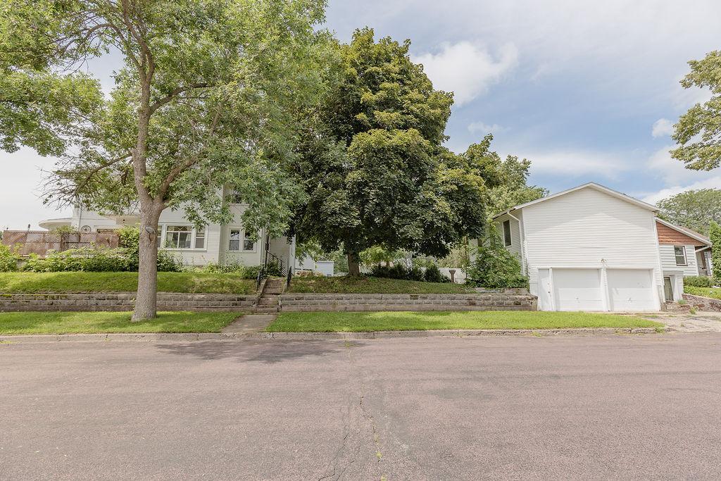 902 White Street Jackson, MN 56143 - Photo 51 of 58