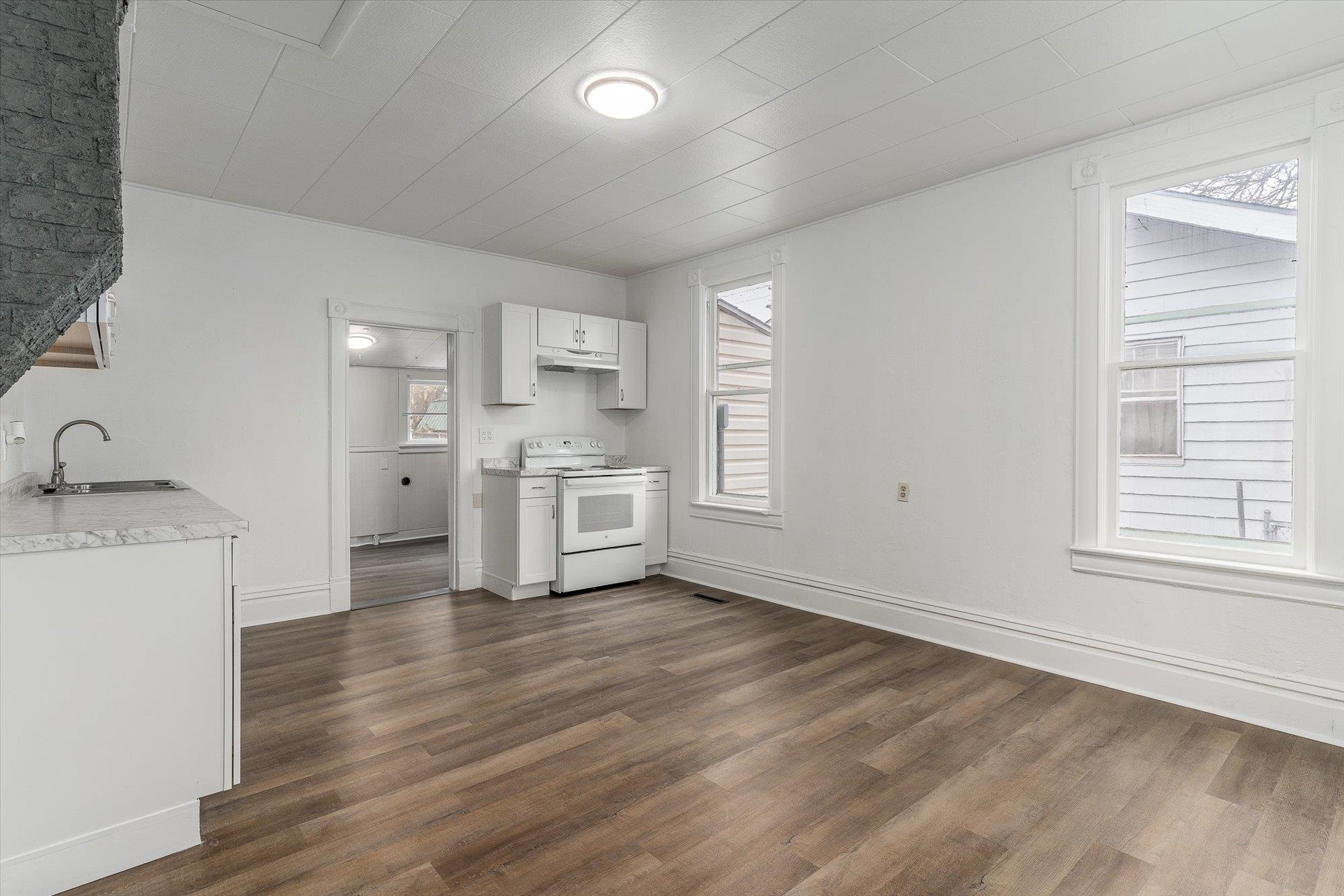 2617 North Pittsburg Street Spokane, WA 99207 - Photo 5 of 18