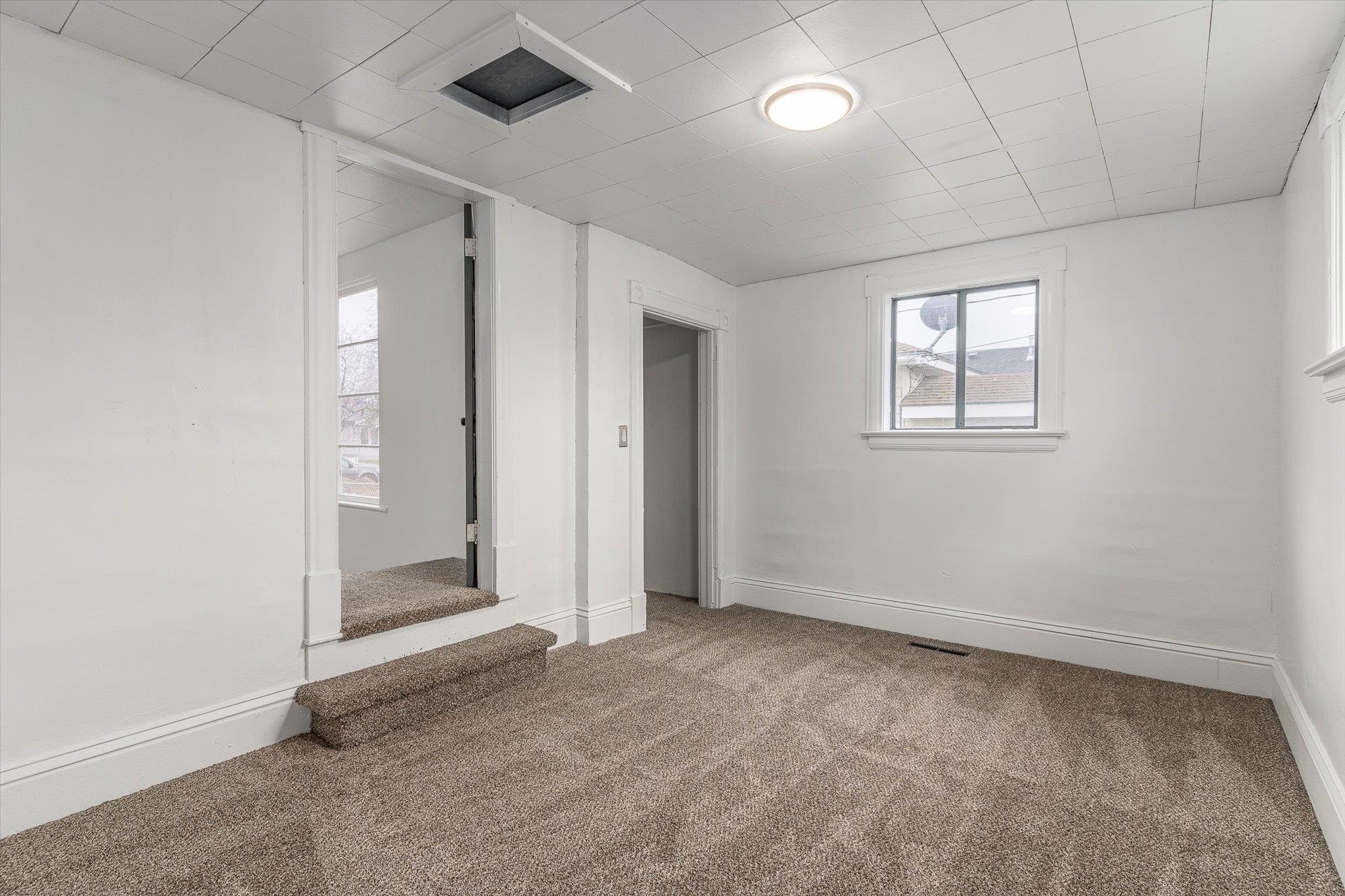 2617 North Pittsburg Street Spokane, WA 99207 - Photo 8 of 18