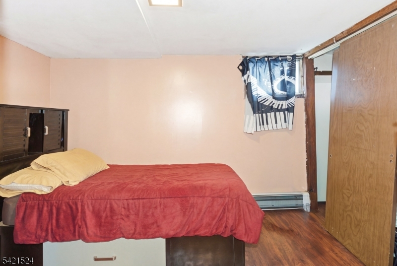 375 Westervelt Place Lodi, NJ 07644 - Photo 11 of 22