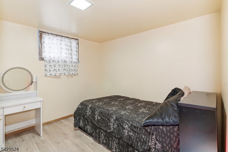 375 Westervelt Place Lodi, NJ 07644 - Photo 12 of 22