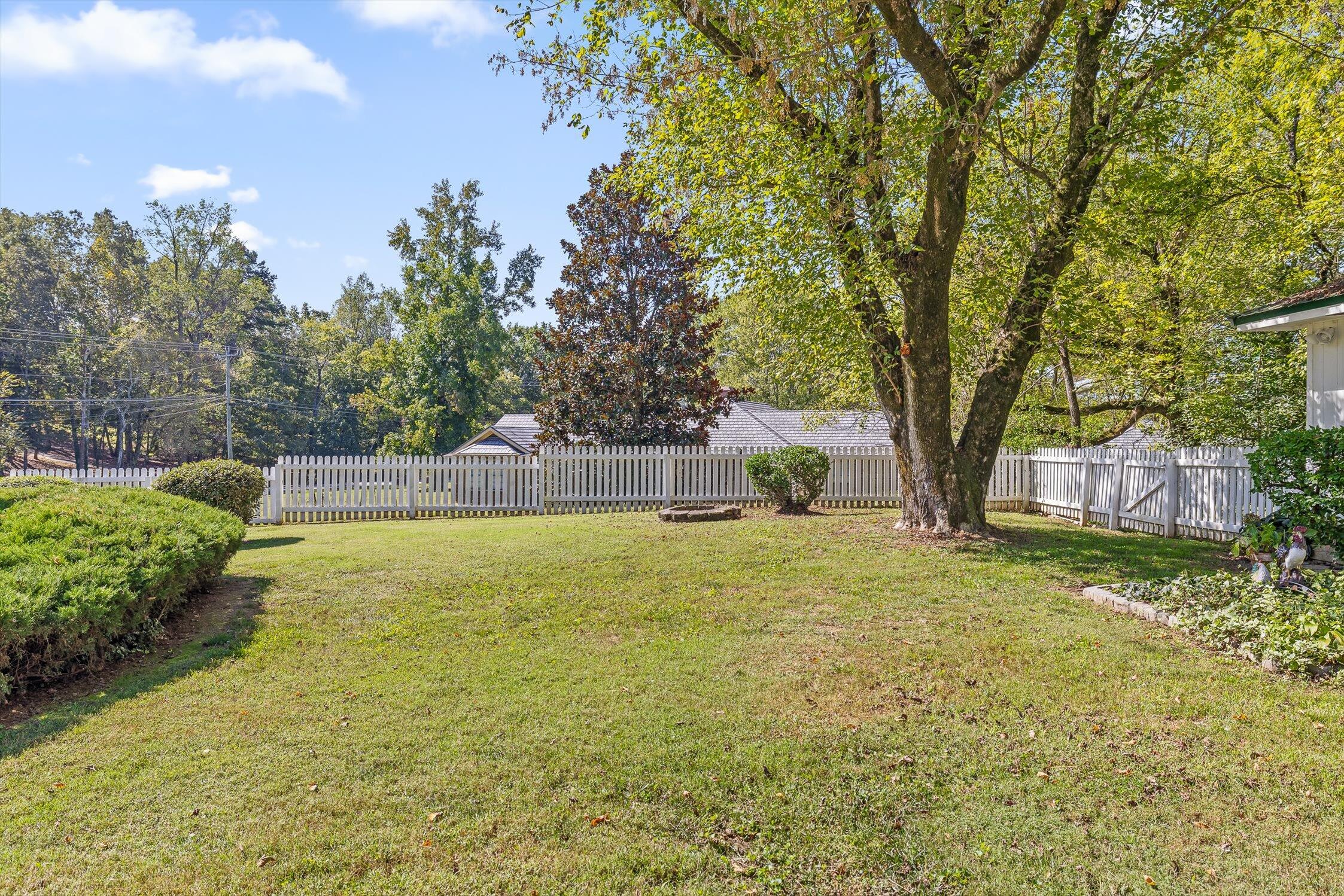 10527 East Brainerd Road Apison, TN 37302 - Photo 12 of 47 34-Brainerd-41