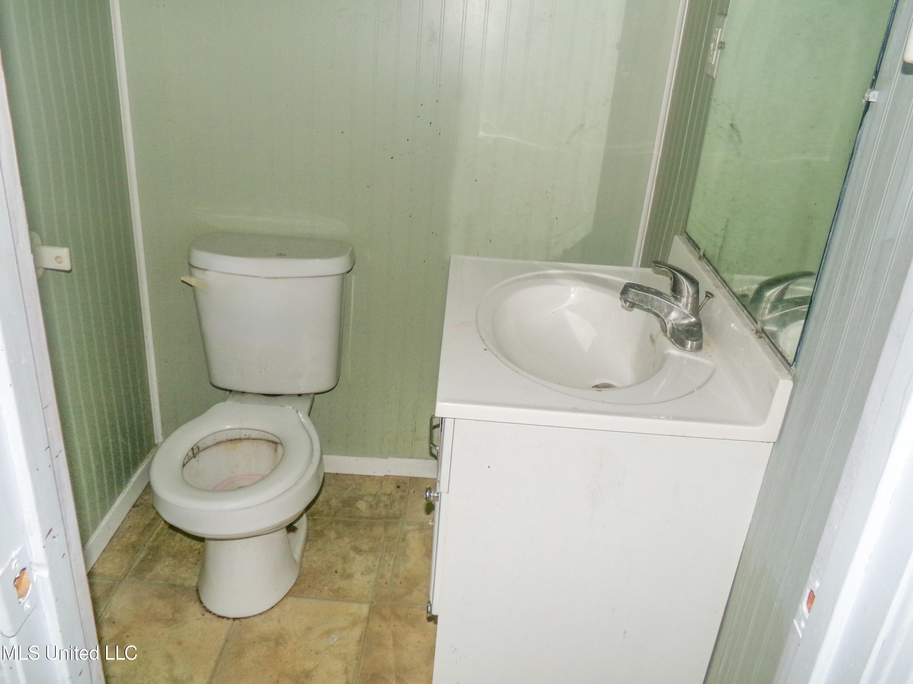 451 County Road 538 Ripley, MS 38663 - Photo 2 of 11 100_3618