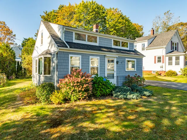 $625,000 | 9 Harden Avenue, Camden, ME 04843