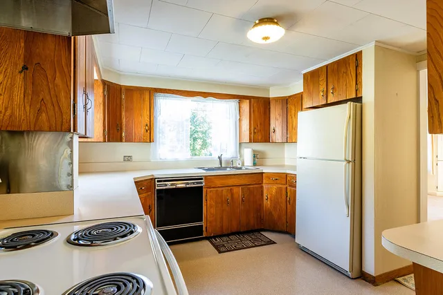 $625,000 | 9 Harden Avenue, Camden, ME 04843