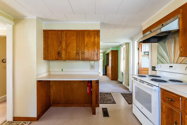 $625,000 | 9 Harden Avenue, Camden, ME 04843