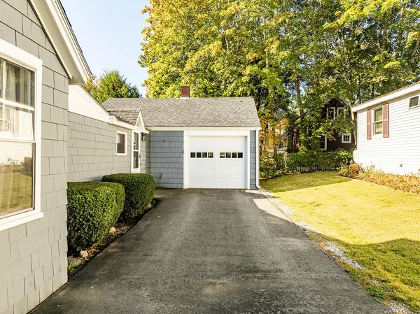 $575,000 | 9 Harden Avenue, Camden, ME 04843