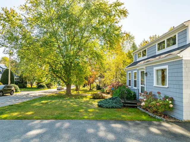 $625,000 | 9 Harden Avenue, Camden, ME 04843