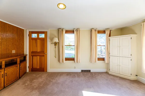 $575,000 | 9 Harden Avenue, Camden, ME 04843