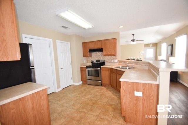 2160 Spring Grove South Mobile, AL 36695 - Photo 7 of 19