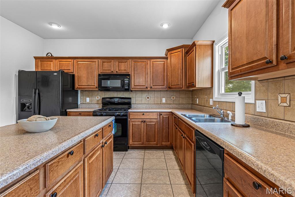 1572 Rue Calais Bonne Terre, MO 63628 - Photo 25 of 60