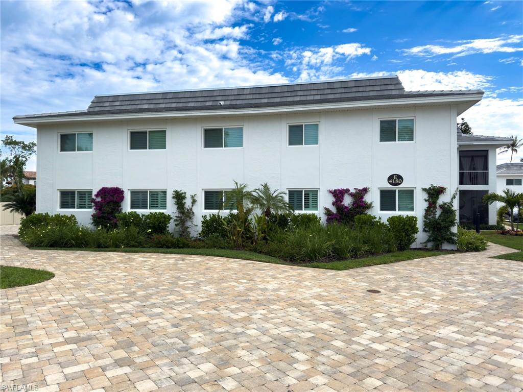 4180 Crayton Road, Unit E4 Naples, FL 34103 - Photo 25 of 25 Building from Street