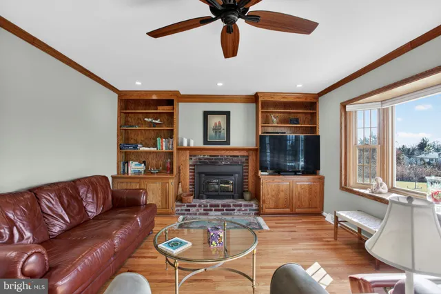 $775,000 | 1221 Thomas Drive, Fort Washington, PA 19034