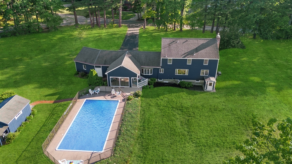 11 Lawndale Road Tyngsborough, MA 01879 - Photo 3 of 40
