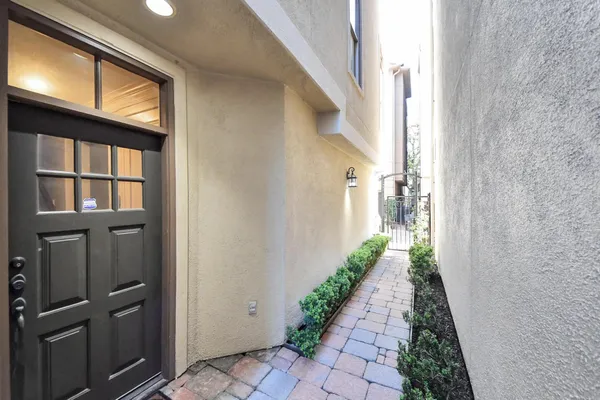 $3,000 | 1434 Wichita Street, Houston, TX 77004