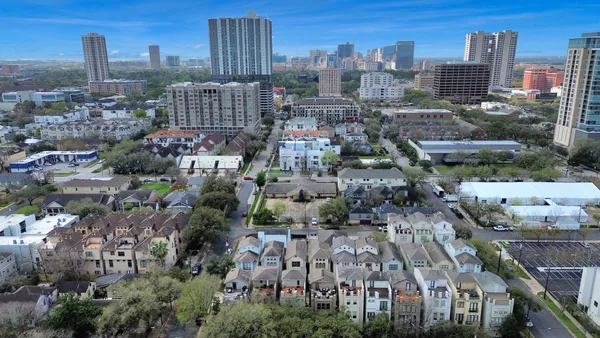 $3,000 | 1434 Wichita Street, Houston, TX 77004