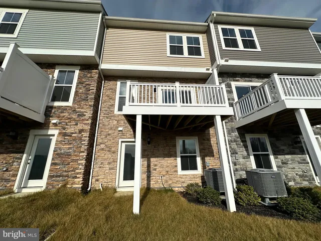 $374,090 | 10994 Barnard Place, White Plains, MD 20695