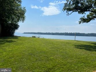 12339 Hatton Point Road Fort Washington, MD 20744 - Photo 9 of 37