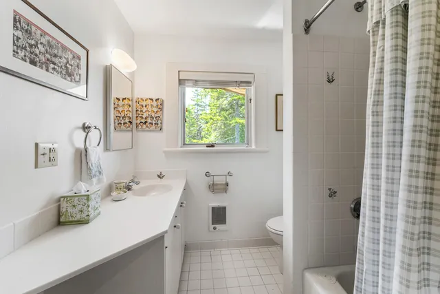 $4,400,000 | 4 Highlands (northeast Hrbr) Ln Mount, Northeast Harbor, ME 04662