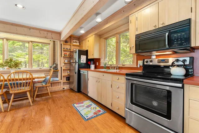 $4,400,000 | 4 Highlands (northeast Hrbr) Ln Mount, Northeast Harbor, ME 04662