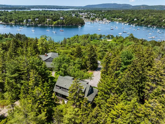 $4,400,000 | 4 Highlands (northeast Hrbr) Ln Mount, Northeast Harbor, ME 04662