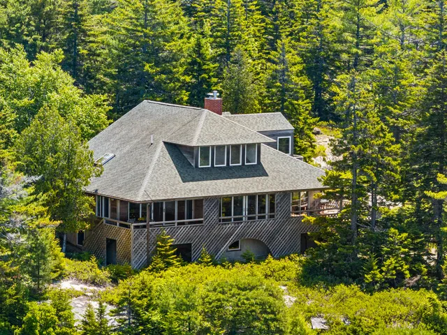 $4,400,000 | 4 Highlands (northeast Hrbr) Ln Mount, Northeast Harbor, ME 04662