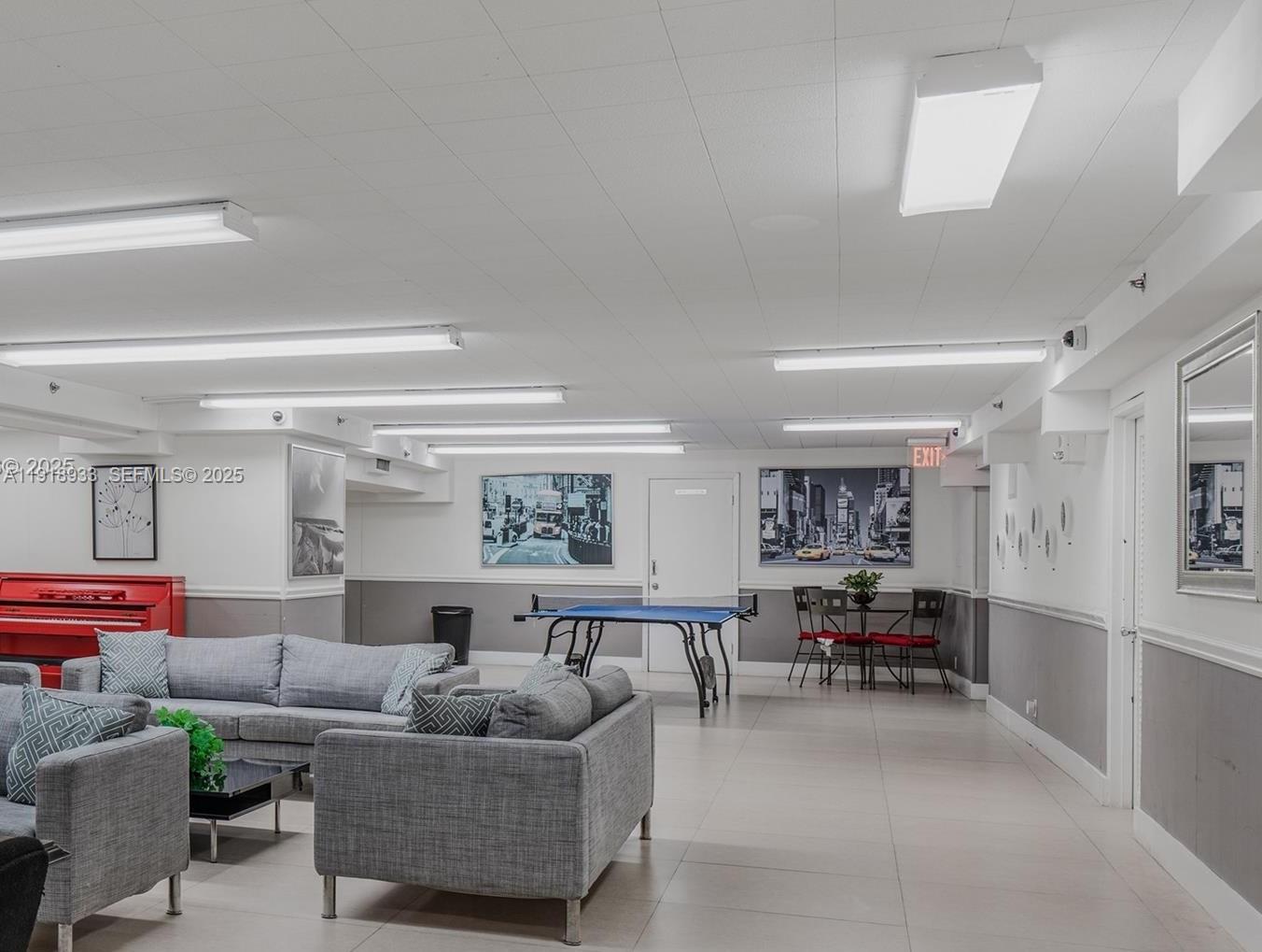 100 Lincoln Road, Unit 1027 Miami Beach, FL 33139 - Photo 21 of 27