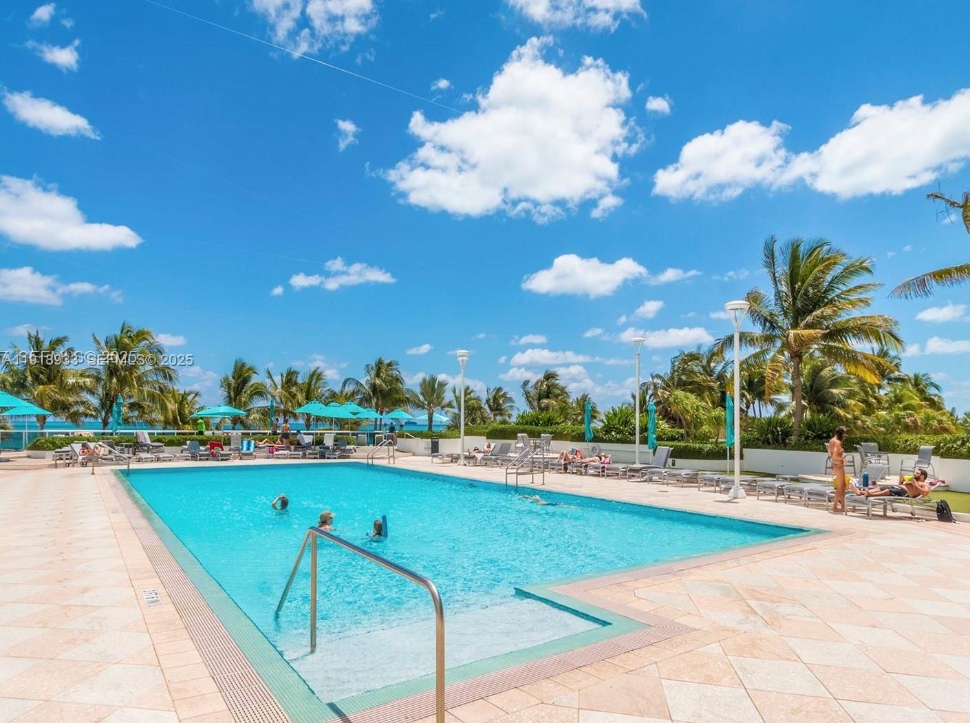 100 Lincoln Road, Unit 1027 Miami Beach, FL 33139 - Photo 22 of 27