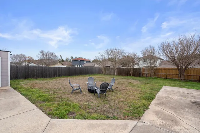 $1,725 | 12117 Briarcreek Loop, Manor, TX 78653