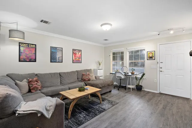 $1,725 | 12117 Briarcreek Loop, Manor, TX 78653