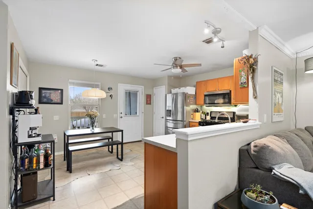 $1,725 | 12117 Briarcreek Loop, Manor, TX 78653