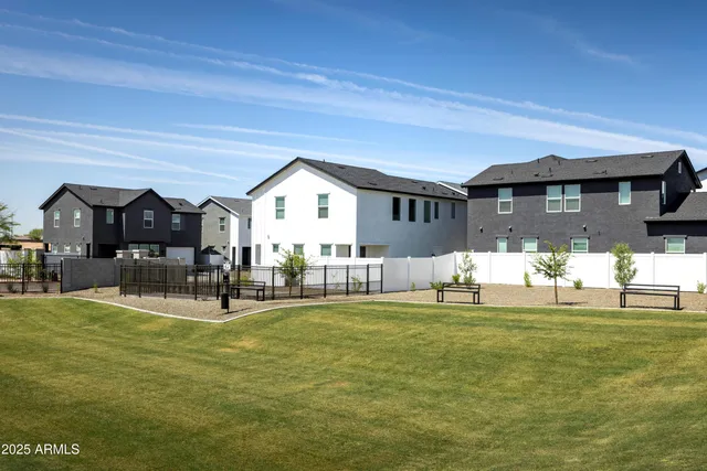 $2,495 | 9117 North 181st Avenue, Unit 80, Waddell, AZ 85355