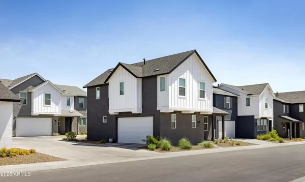 $2,045 | 9117 North 181st Avenue, Unit 80, Waddell, AZ 85355