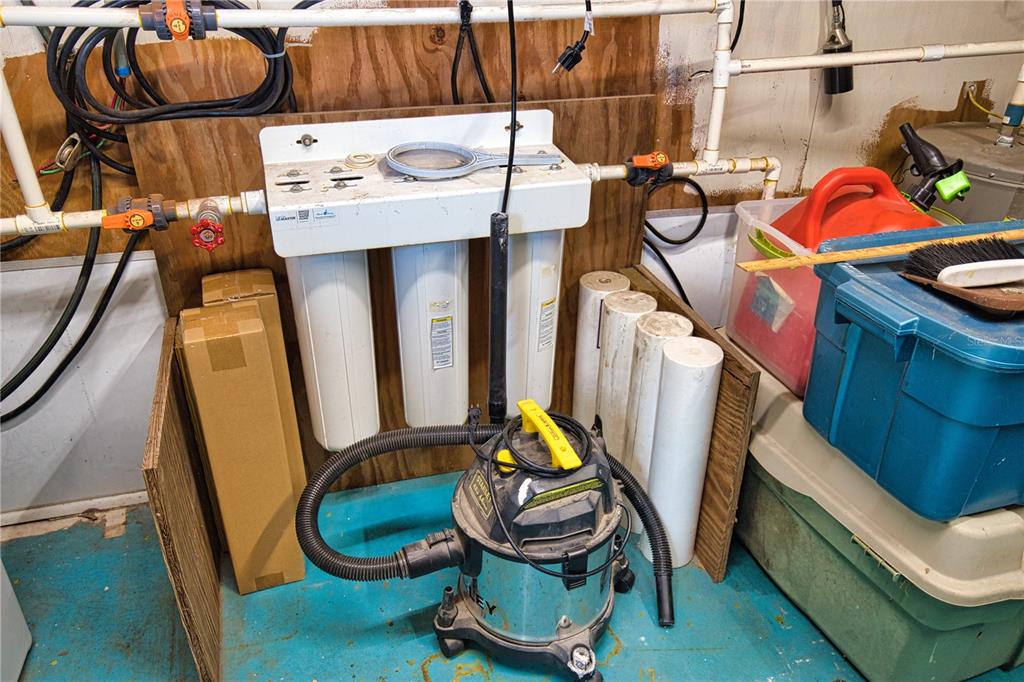 2302 Southeast Red Baron Drive Arcadia, FL 34266 - Photo 42 of 47 a utility room with dryer and washer