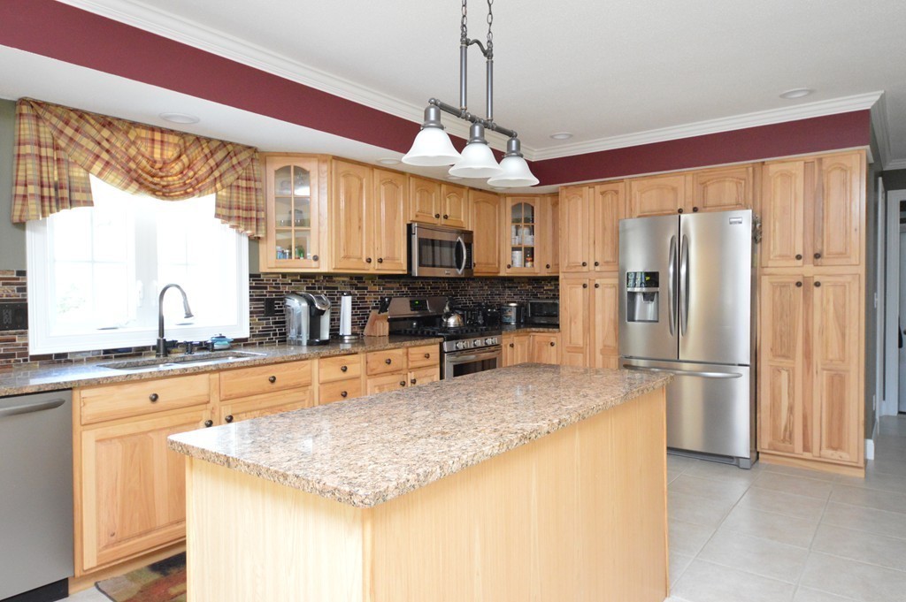 197 Loomis Ridge Road Westfield, MA 01085 - Photo 8 of 30 Gallery Image 8