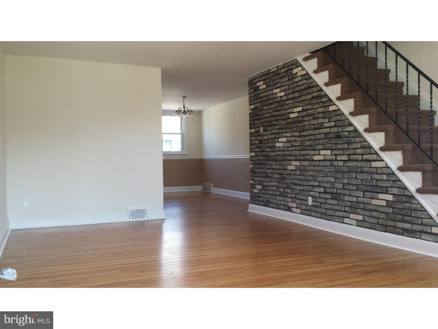7300 Drexel Road Philadelphia, PA 19151 - Photo 2 of 12 Living Room