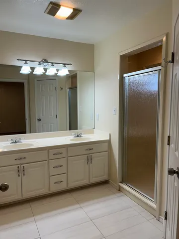 $2,350 | 160 Turkey Run, Marble Falls, TX 78654