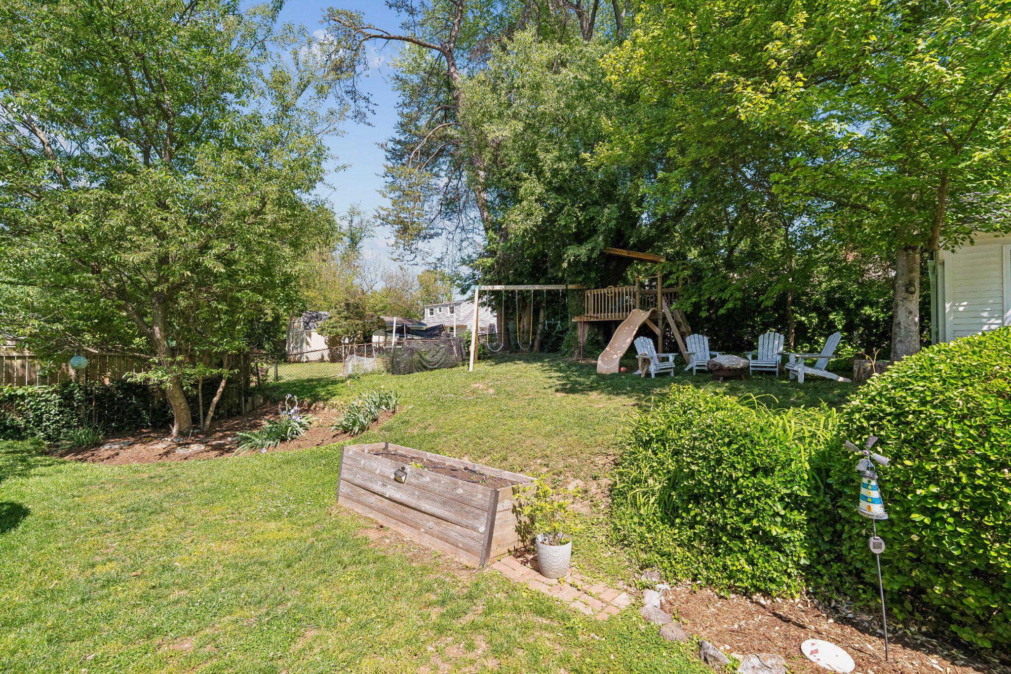 905 Robin Road Silver Spring, MD 20901 - Photo 37 of 39 Space for gardening and play