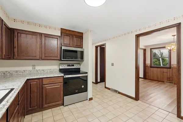 $440,000 | 34 Sherwood Drive, Belchertown, MA 01007