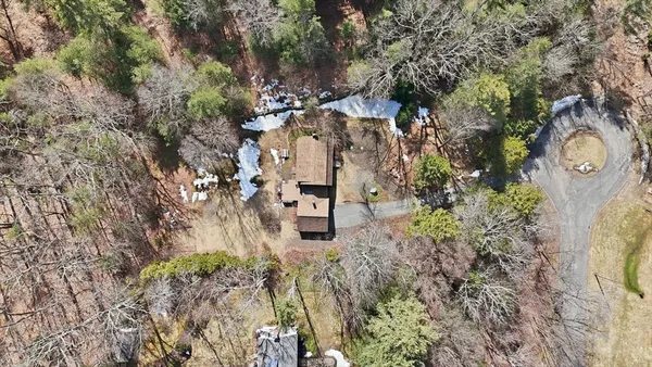 $440,000 | 34 Sherwood Drive, Belchertown, MA 01007